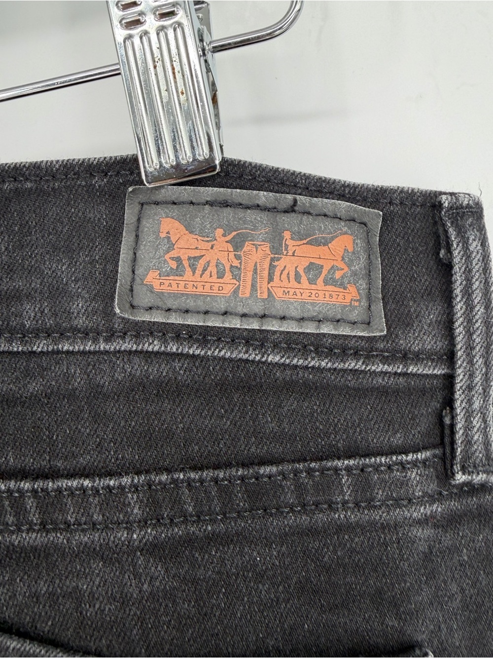 Levi's 505 Distressed Black Straight Leg Jeans - Picture 4 of 5
